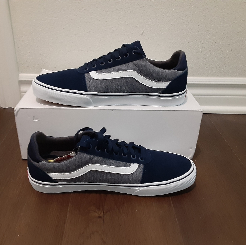 Vans - Picture 3 of 3